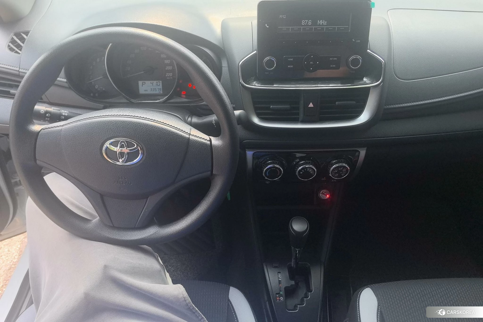 Toyota Yaris L 2021 Белый из Китая, фото 4