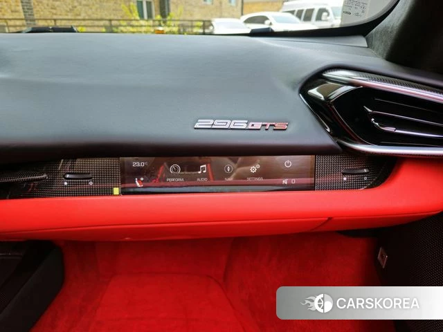 Ferrari 296 GTS 2023 Красный из Кореи, фото 4