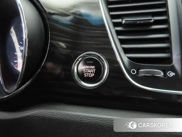 Kia The New Carnival 2019 Белый из Кореи, фото 4