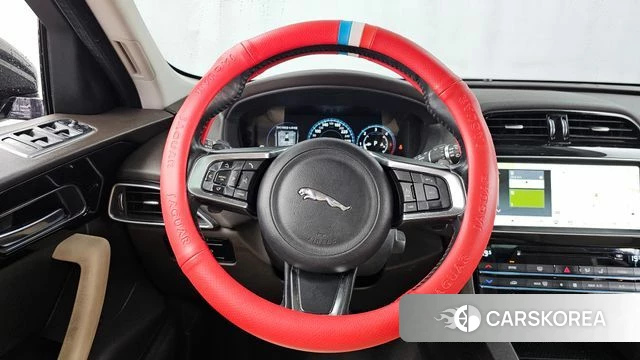 Jaguar F-PACE 2018 Черный из Кореи, фото 4