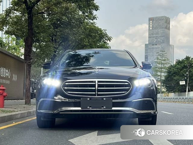 Mercedes-Benz E-Class 2024 Черный из Китая, фото 4