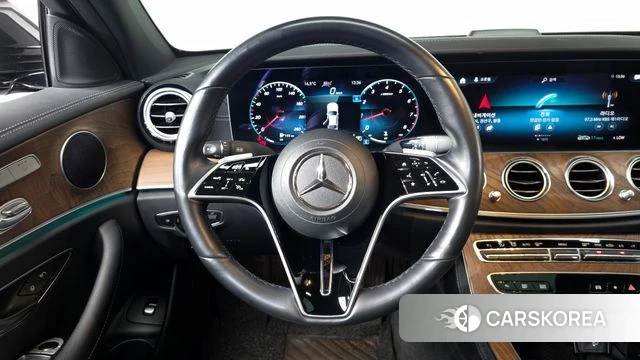 Mercedes-Benz E-Class W213 2021 Серый из Кореи, фото 4