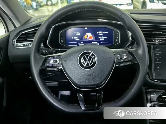 Volkswagen Tiguan L 2021 Белый из Китая, фото 4