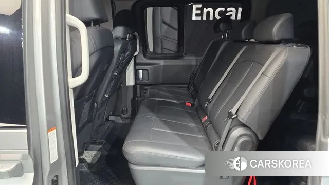 Hyundai Staria 2024 Серебряный из Кореи, фото 4