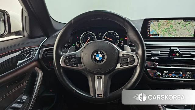 BMW 5 Series (G30) 2019 Белый из Кореи, фото 4