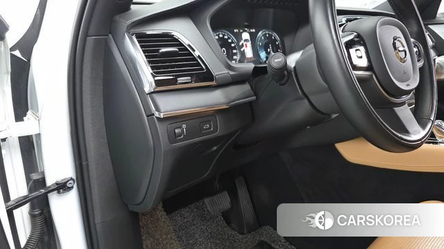 Volvo XC90 second Generation 2021 Белый из Кореи, фото 4
