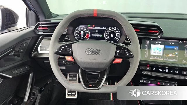 Audi RS3 (8Y) 2026 Светло-серебряный цвет из Кореи, фото 4