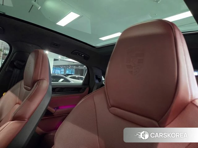 Porsche Cayenne (PO536) 2025 Черный из Кореи, фото 4