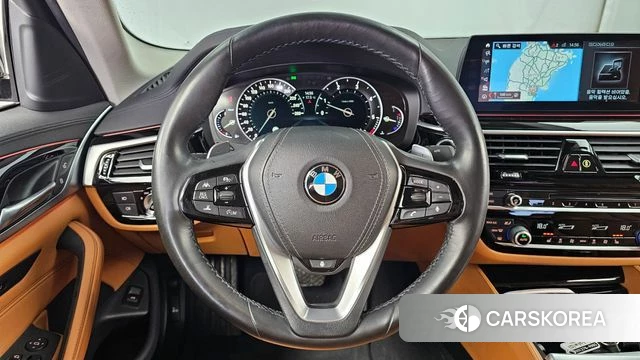 BMW 5 Series (G30) 2018 Черный из Кореи, фото 4