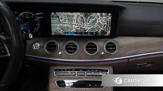 Mercedes-Benz E-Class W213 2022 Серый из Кореи, фото 4
