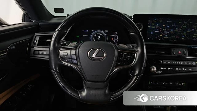 Lexus ES300h 7th generation 2021 Серый из Кореи, фото 4