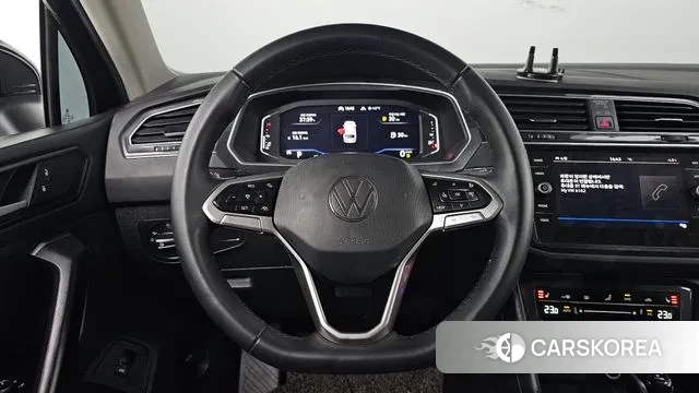 Volkswagen Tiguan second Generation 2021 Черный из Кореи, фото 4