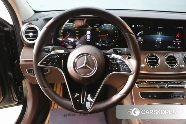 Mercedes-Benz E-Class 2023 Черный из Китая, фото 4