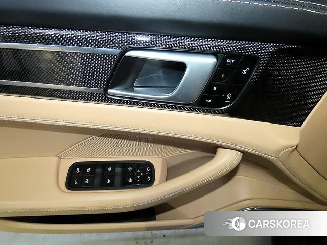 Porsche Panamera (971) 2018 Черный из Кореи, фото 4