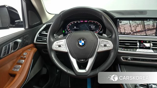 BMW X7 (G07) 2022 Золотой из Кореи, фото 4