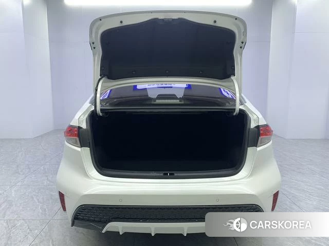 Toyota Levin 2021 Белый из Китая, фото 4