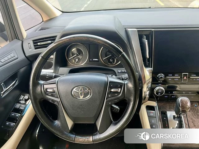 Toyota Alphard 2021 Белый из Китая, фото 4