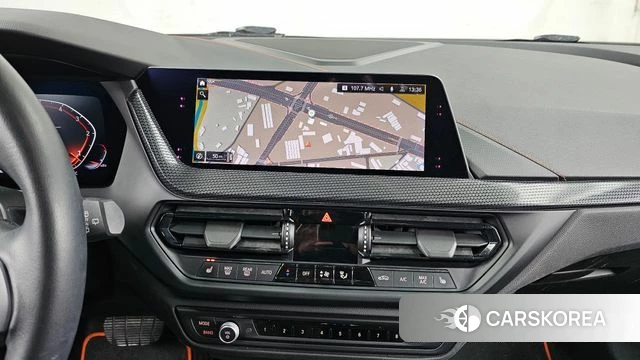 BMW 1 Series (F40) 2020 Серый из Кореи, фото 4