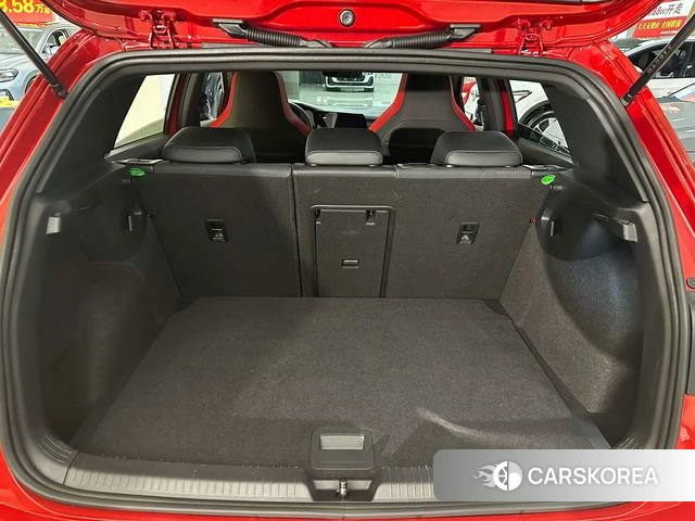 Volkswagen Golf 2022 Красный из Китая, фото 4