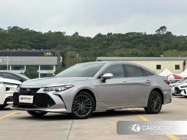 Toyota Avalon 2022 Серебристо-серый из Китая, фото 4