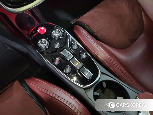 McLaren GT 2022 Черный из Кореи, фото 4