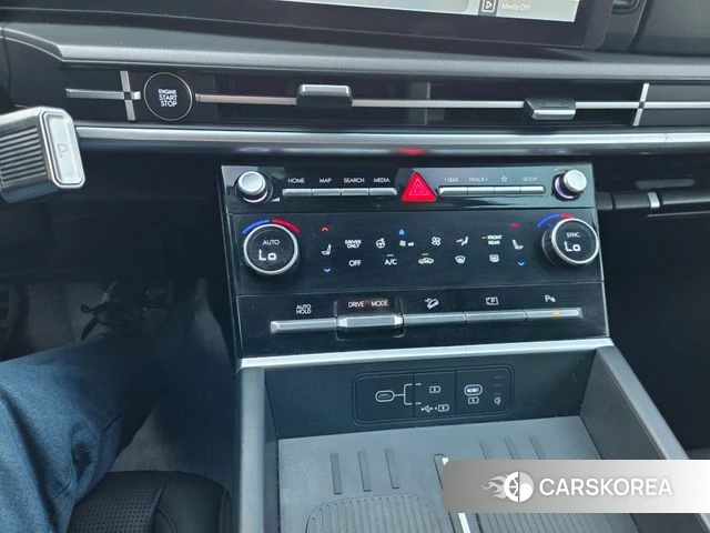 Hyundai Santa Fe (MX5) 2024 Серый из Кореи, фото 4