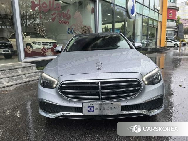 Mercedes-Benz E-Class 2023 Серебристо-серый из Китая, фото 4