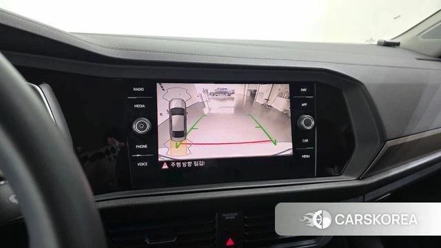 Volkswagen 7th Generation of Jetta 2021 Белый из Кореи, фото 4