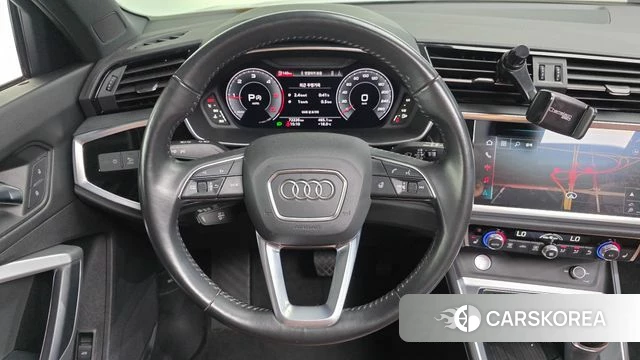 Audi Q3 (F3) 2020 Белый из Кореи, фото 4