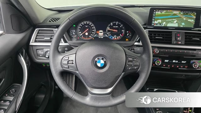 BMW 3 Series (F30) 2018 Белый из Кореи, фото 4