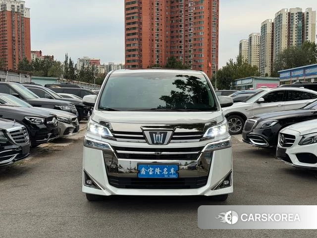 Toyota Vellfire 2022 Белый из Китая, фото 4