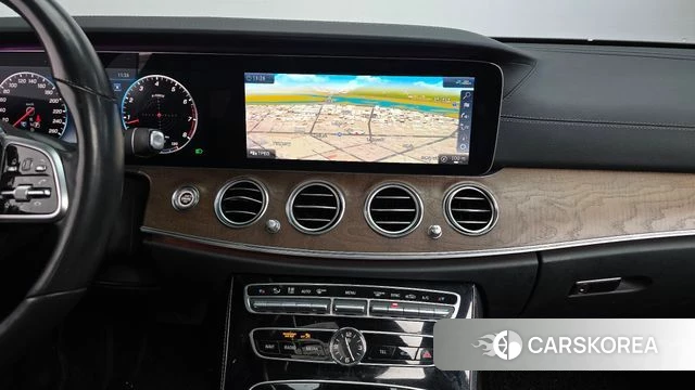 Mercedes-Benz E-Class W213 2020 Белый из Кореи, фото 4