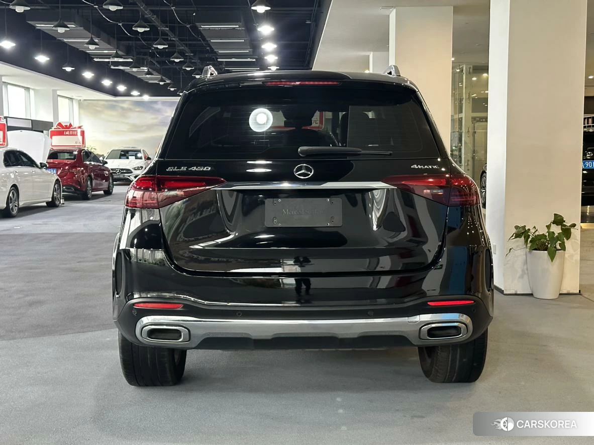 Mercedes-Benz GLE 2023 Черный из Китая, фото 4