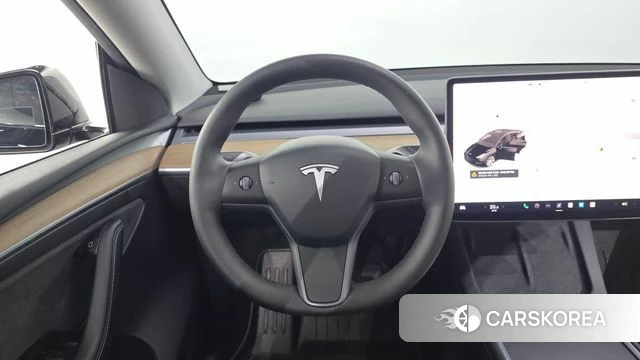 Tesla Model Y 2023 Черный из Кореи, фото 4