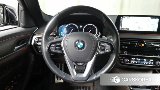 BMW 5 Series (G30) 2018 Синий из Кореи, фото 4