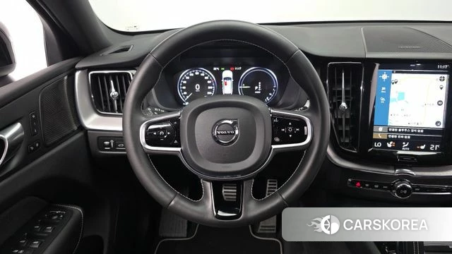 Volvo XC60 second Generation 2021 Белый из Кореи, фото 4