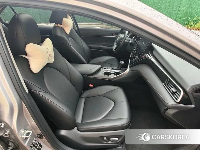 Toyota Camry 2021 Серебристо-серый из Китая, фото 4
