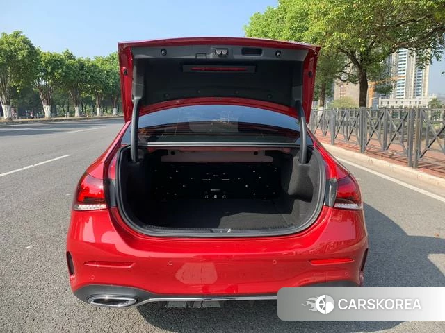 Mercedes-Benz A-Class 2023 Красный из Китая, фото 4