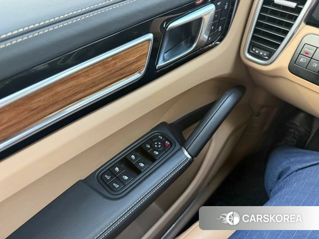 Porsche Cayenne (PO536) 2022 Серебряный из Кореи, фото 4