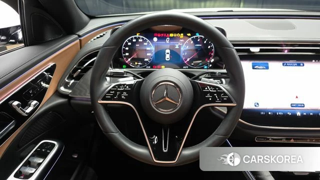 Mercedes-Benz E-Class W214 2024 Белый из Кореи, фото 4