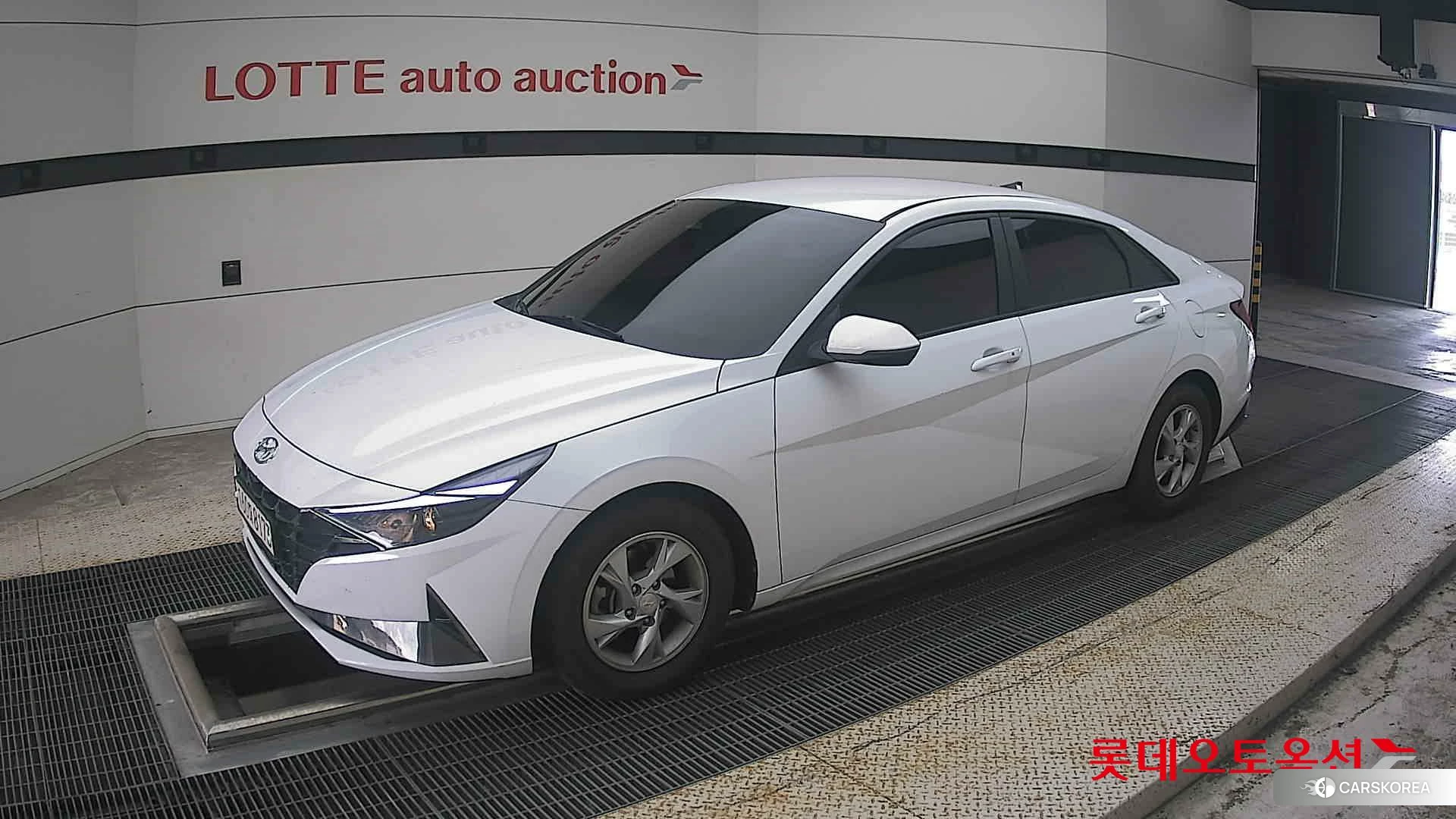 Hyundai Avante 2021 Polar White из Кореи, фото 4