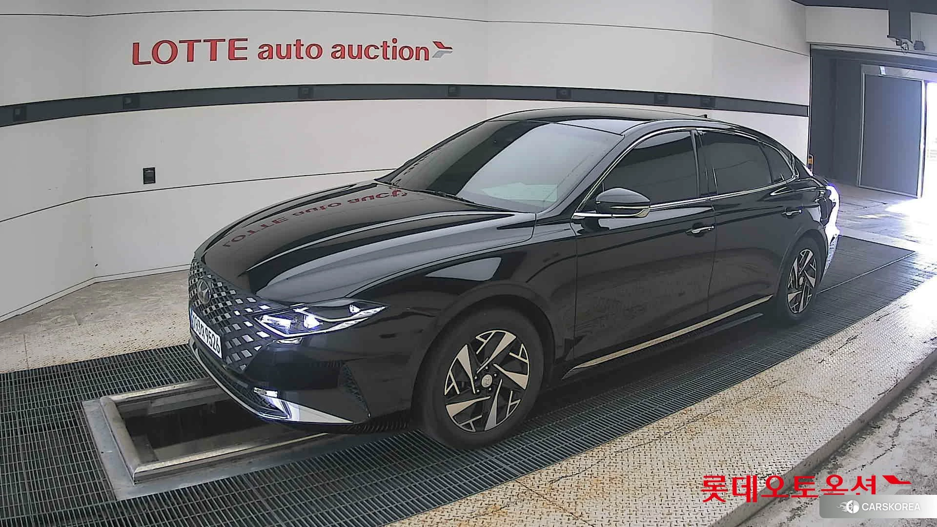 Hyundai Grandeur Hybrid 2023 Abyss Black Pearl из Кореи, фото 4