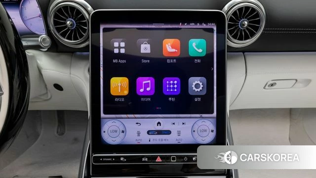 Mercedes-Benz SL-Class R232 2026 Белый двухцветный из Кореи, фото 4