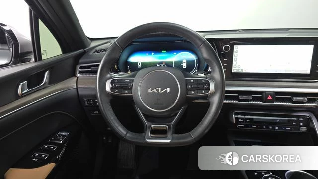 Kia K5 3rd generation 2023 Серый из Кореи, фото 4