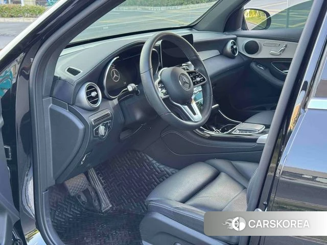 Mercedes-Benz GLC 2021 Черный из Китая, фото 4