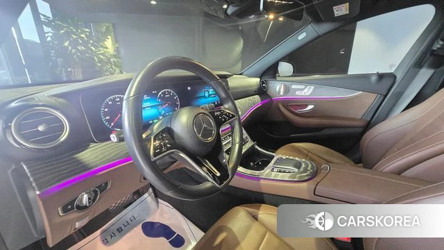 Mercedes-Benz E-Class W213 2022 Черный из Кореи, фото 4