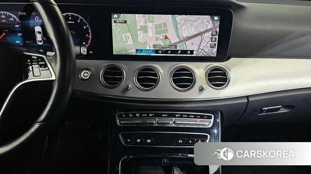 Mercedes-Benz E-Class W213 2020 Белый из Кореи, фото 4