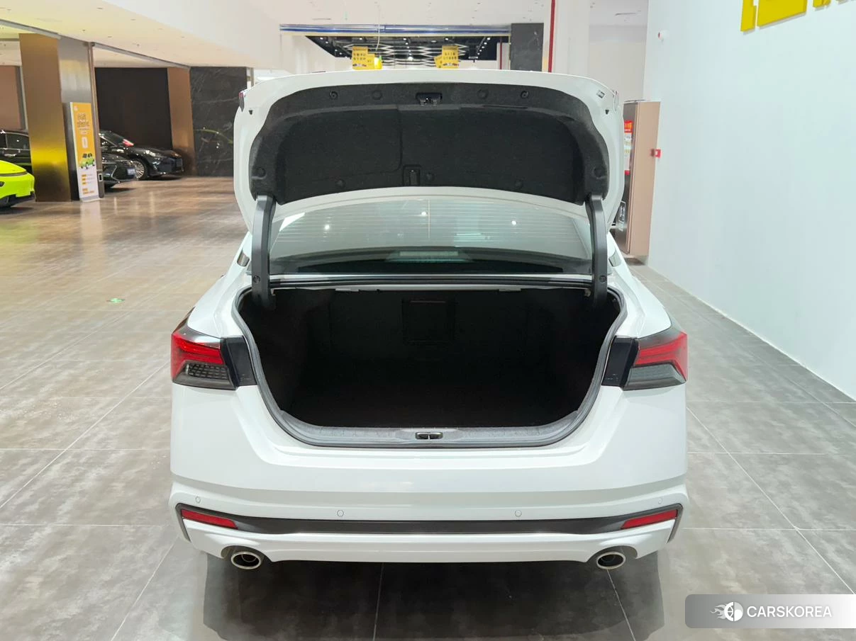 Nissan Altima 2022 Белый из Китая, фото 4