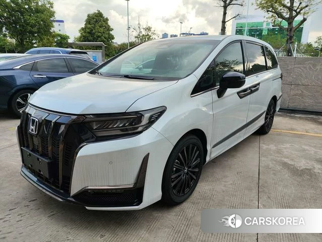 Honda Elysion 2026 Белый из Китая, фото 4