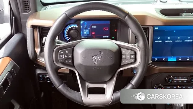 Ford Bronco 6th Generation 2023 Серый из Кореи, фото 4